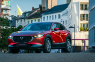 De Mazda CX-30 is getest door AutoWeek