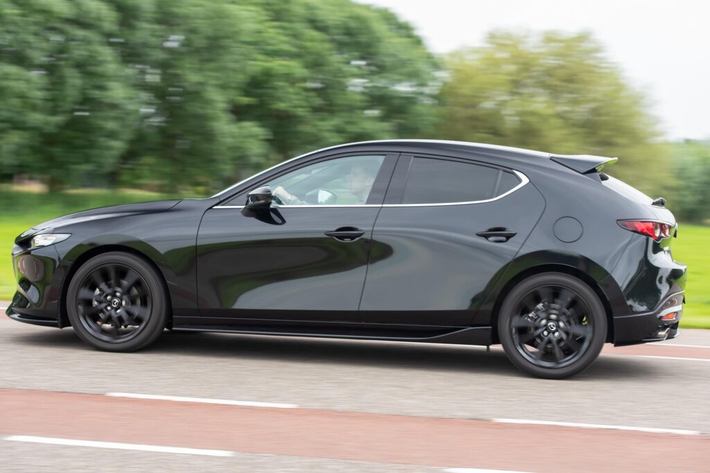 Mazda3 zijkant